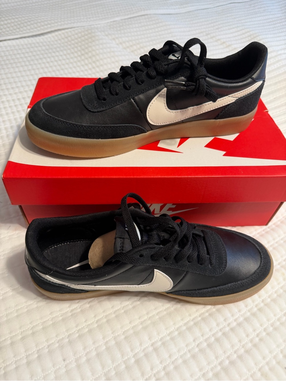 Nike Men’s Black Sneakers with White Swoosh and Gum Sole
